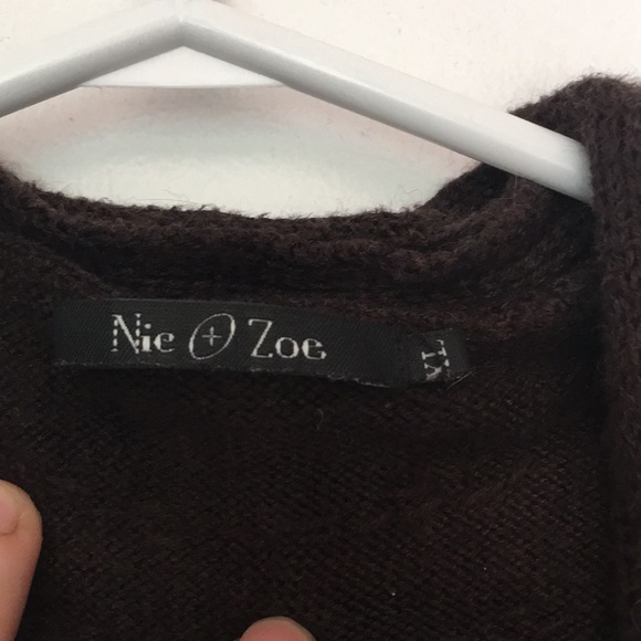 Brown sweater - Picture 3 of 6